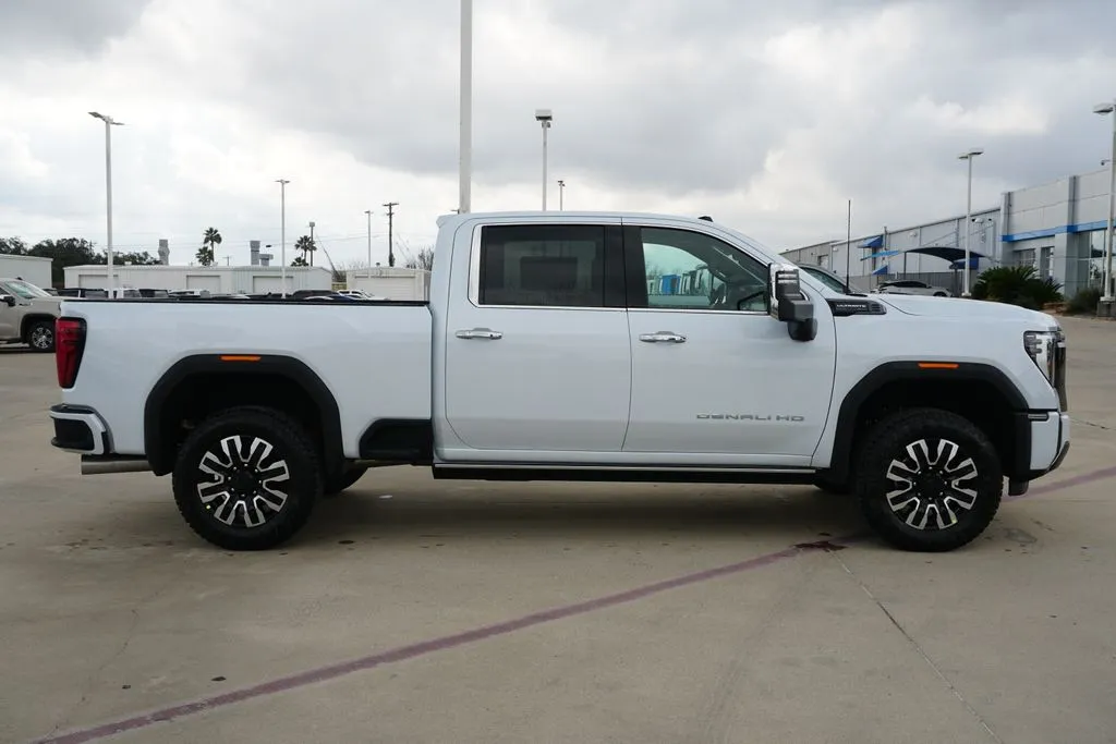 2026 GMC Sierra 2500HD Denali Ultimate