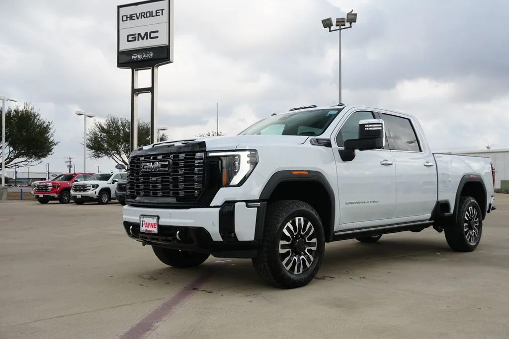2026 GMC Sierra 2500HD Denali Ultimate