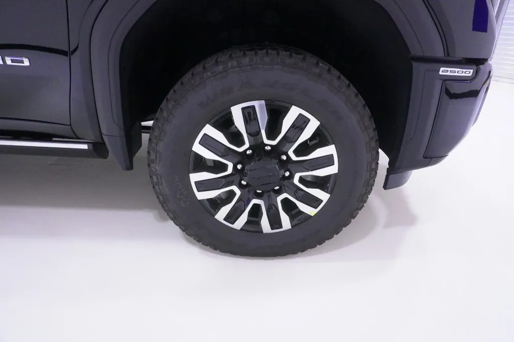 2026 GMC Sierra 2500HD Denali Ultimate