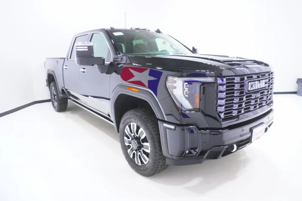 2026 GMC Sierra 2500HD Denali Ultimate