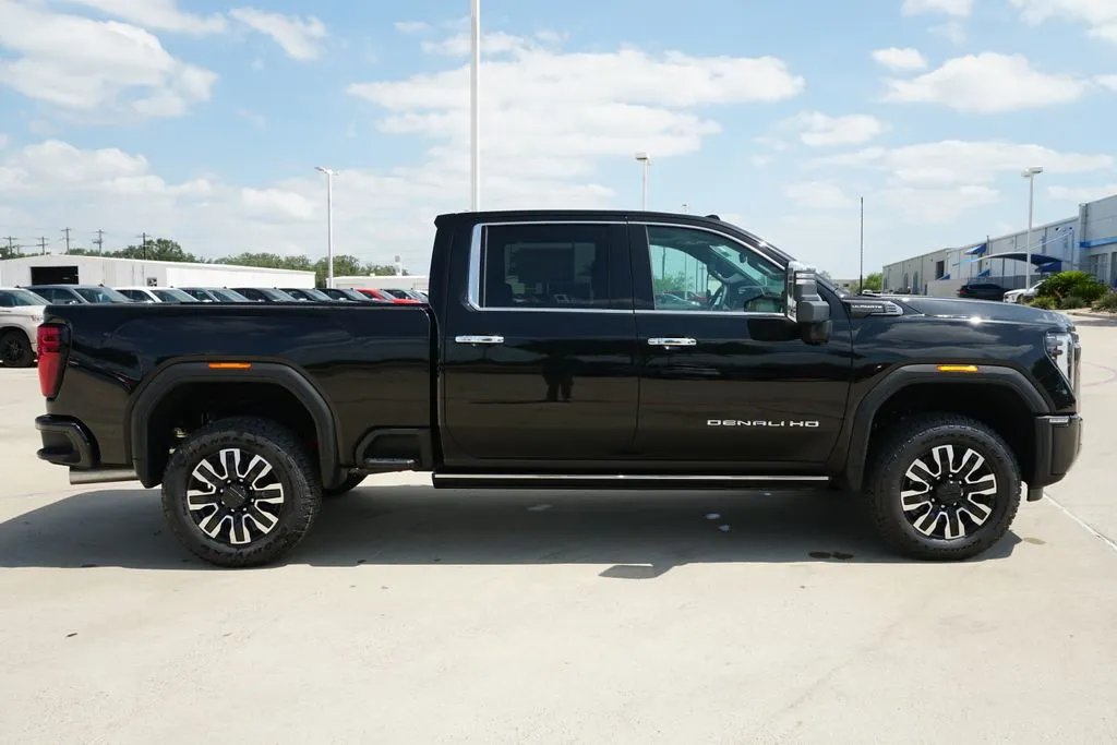 2026 GMC Sierra 3500HD Denali Ultimate