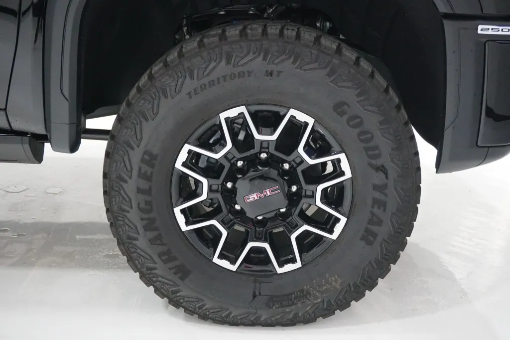 2026 GMC Sierra 2500HD AT4X