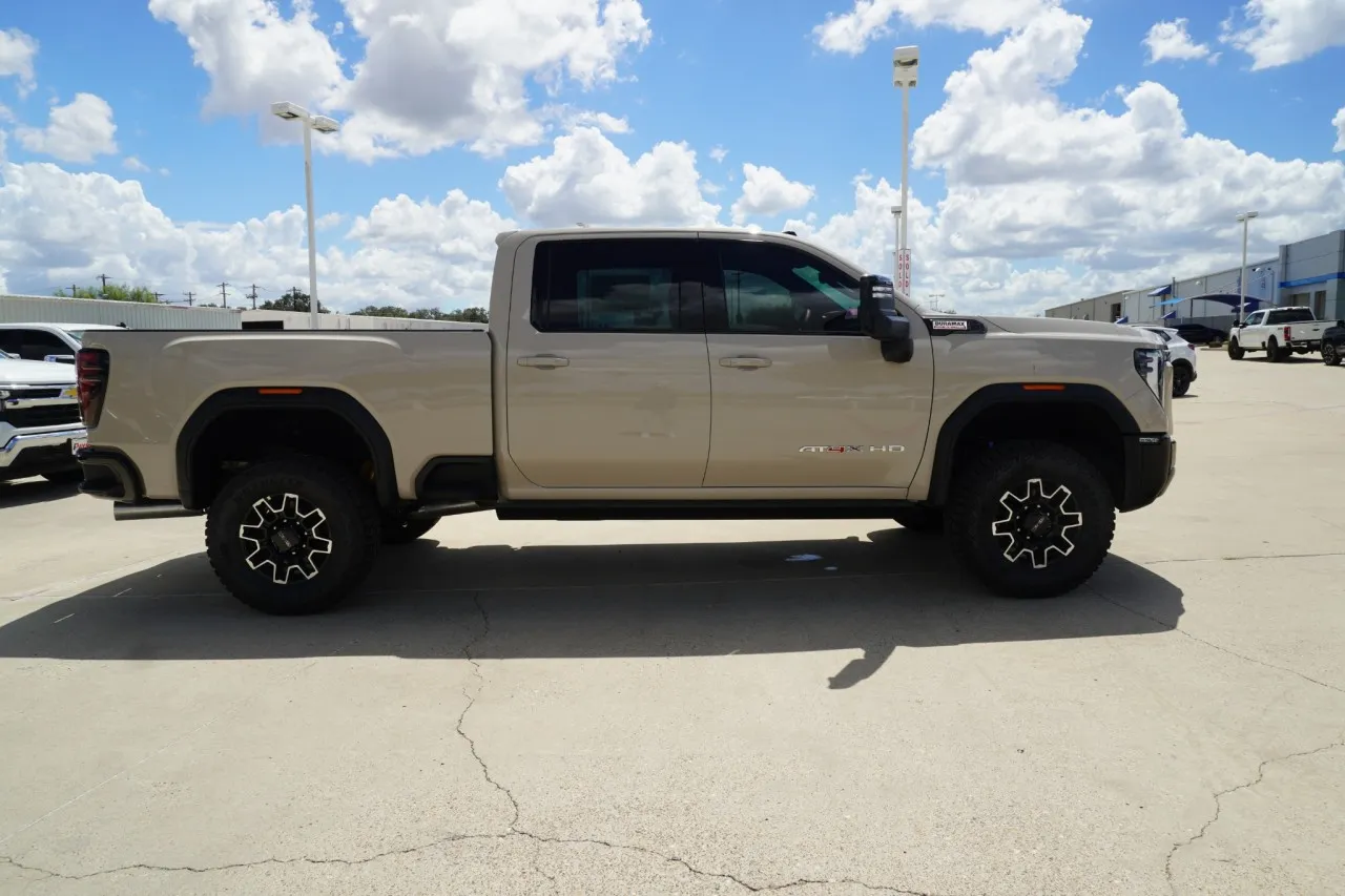 2026 GMC Sierra 2500HD AT4X