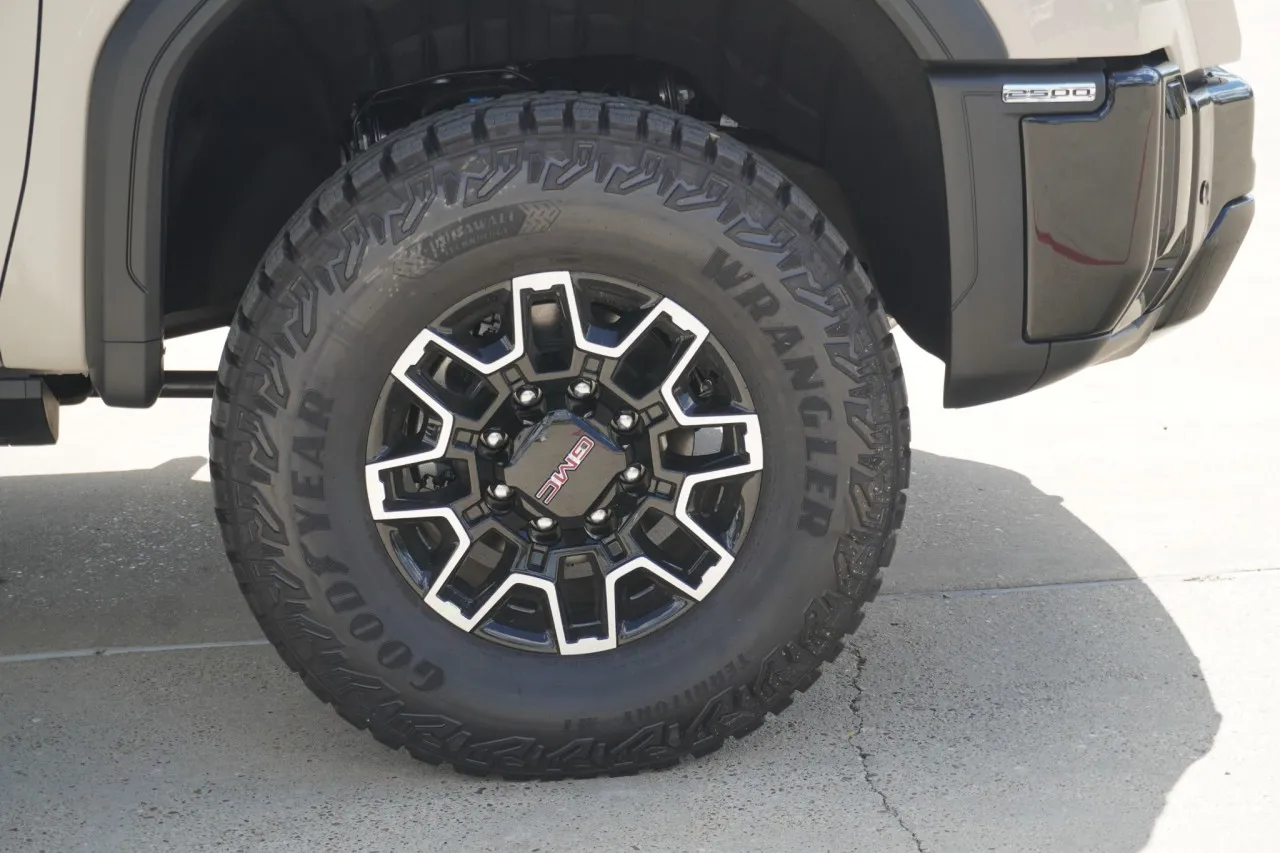 2026 GMC Sierra 2500HD AT4X