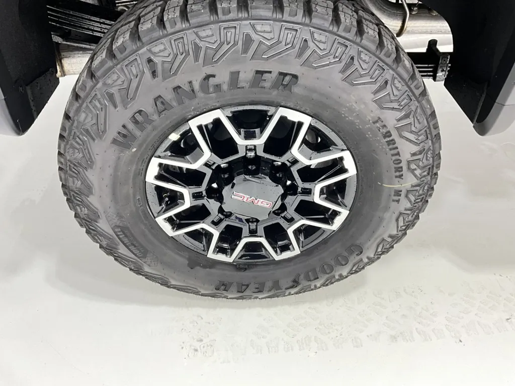 2026 GMC Sierra 2500HD AT4X