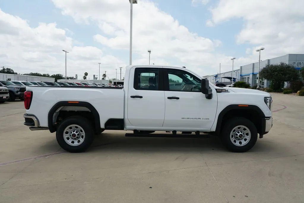 2026 GMC Sierra 2500HD Pro