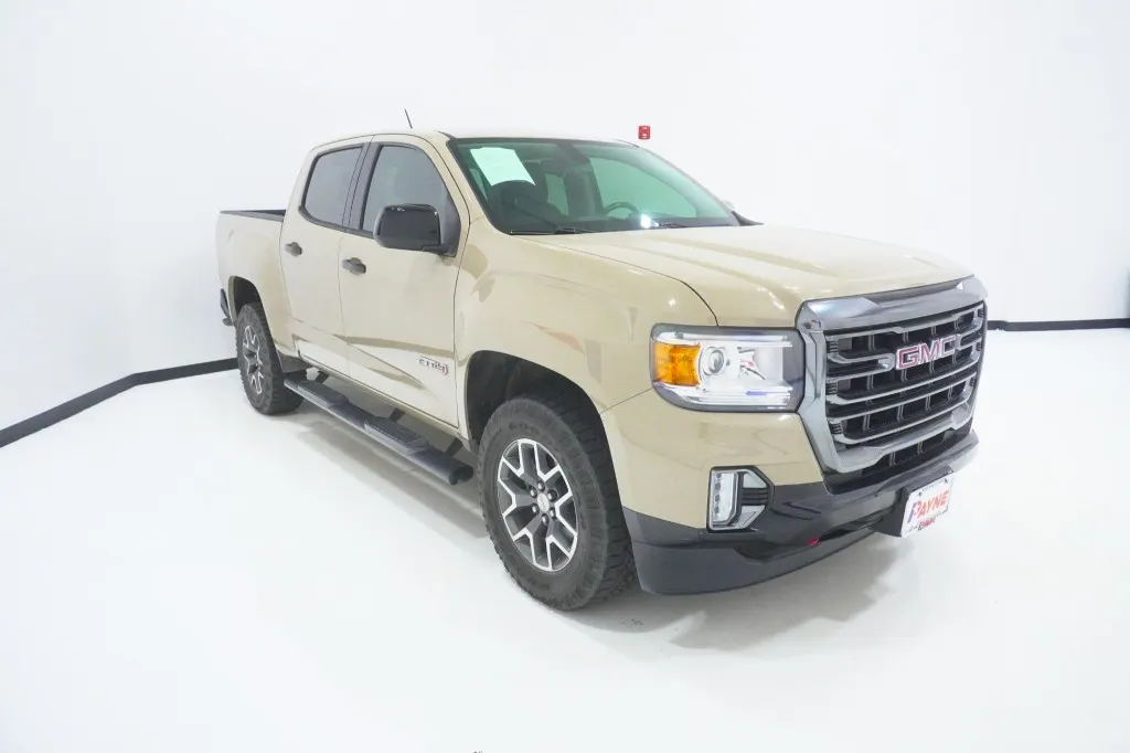 2022 GMC Canyon 4WD AT4 w/Leather