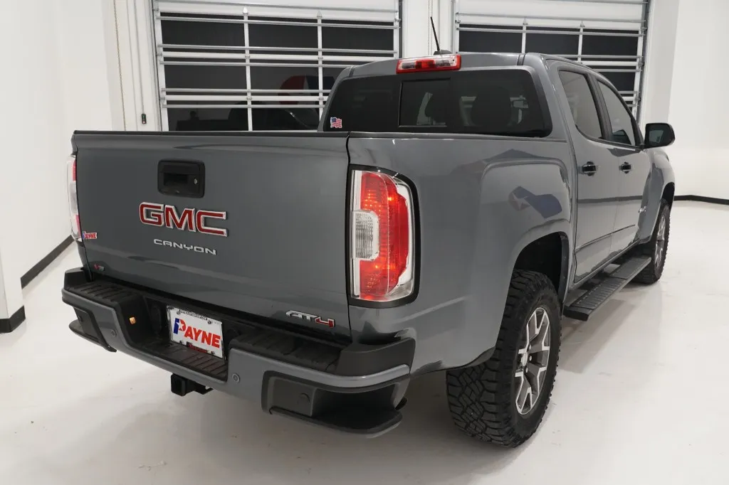 2022 GMC Canyon 4WD AT4 w/Cloth