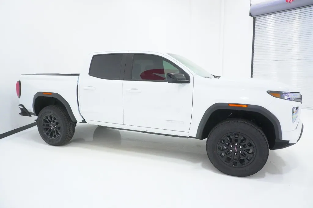 2026 GMC Canyon 2WD Elevation