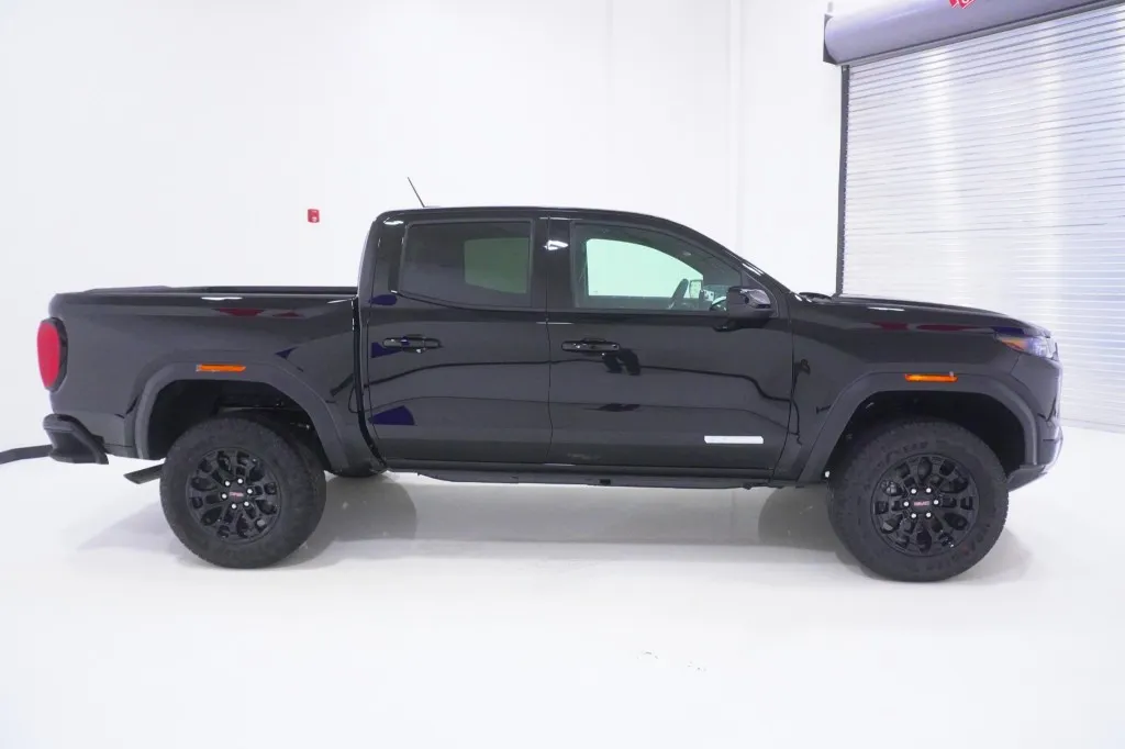 2026 GMC Canyon 2WD Elevation