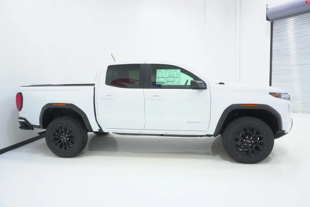 2026 GMC Canyon 2WD Elevation