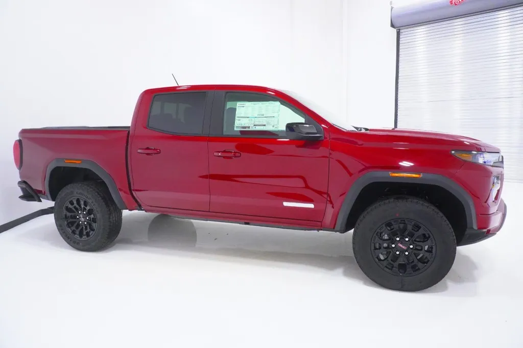 2026 GMC Canyon 2WD Elevation