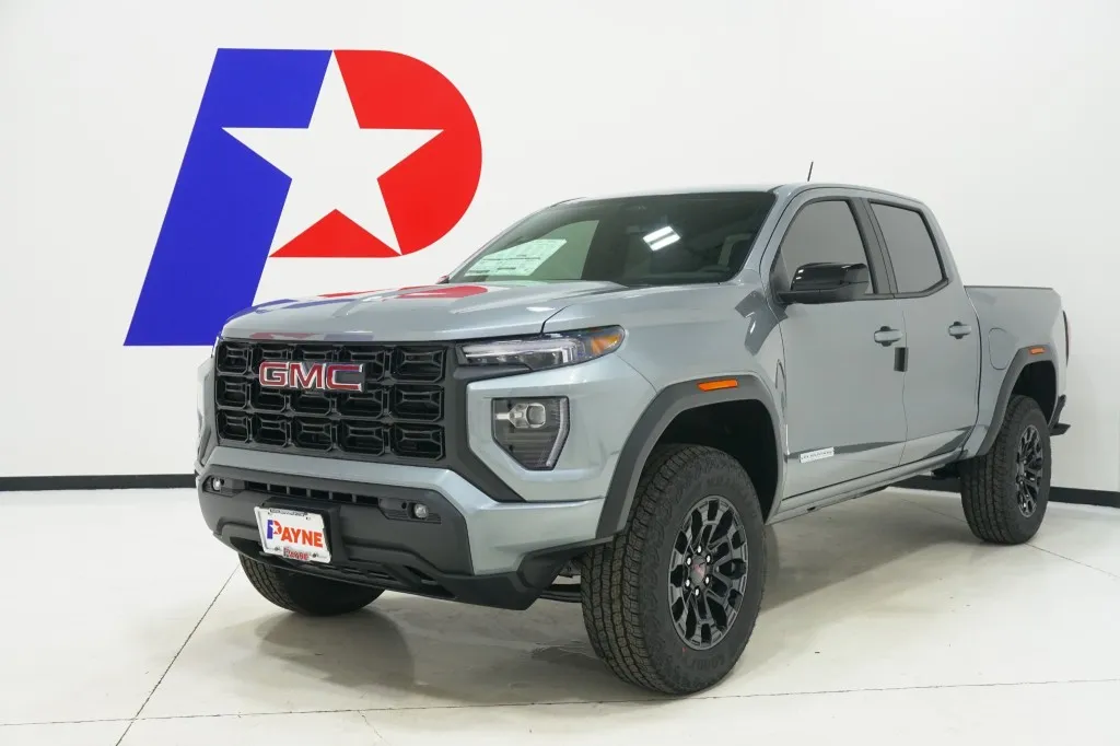 2026 GMC Canyon Elevation's photo