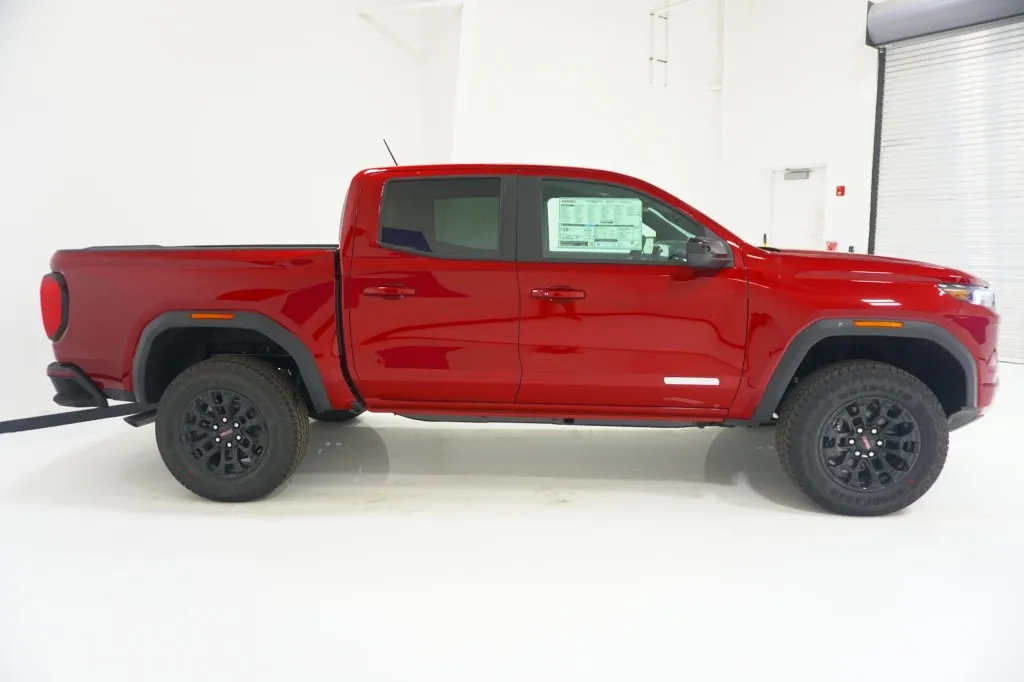 2026 GMC Canyon 2WD Elevation