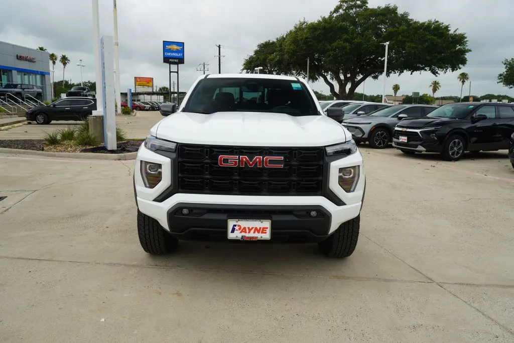 2026 GMC Canyon Elevation
