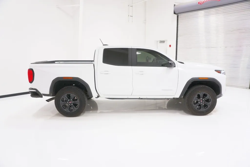 2025 GMC Canyon 2WD Elevation 2025 GMC Canyon 2WD Elevation