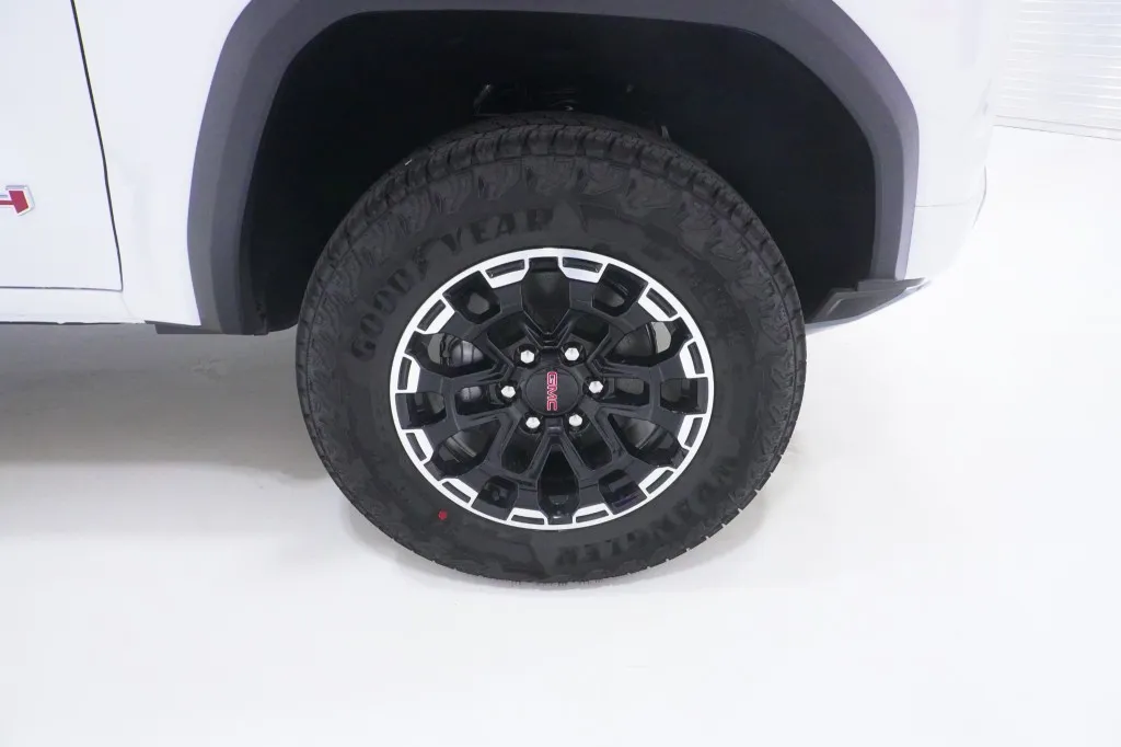 2026 GMC Canyon 4WD AT4