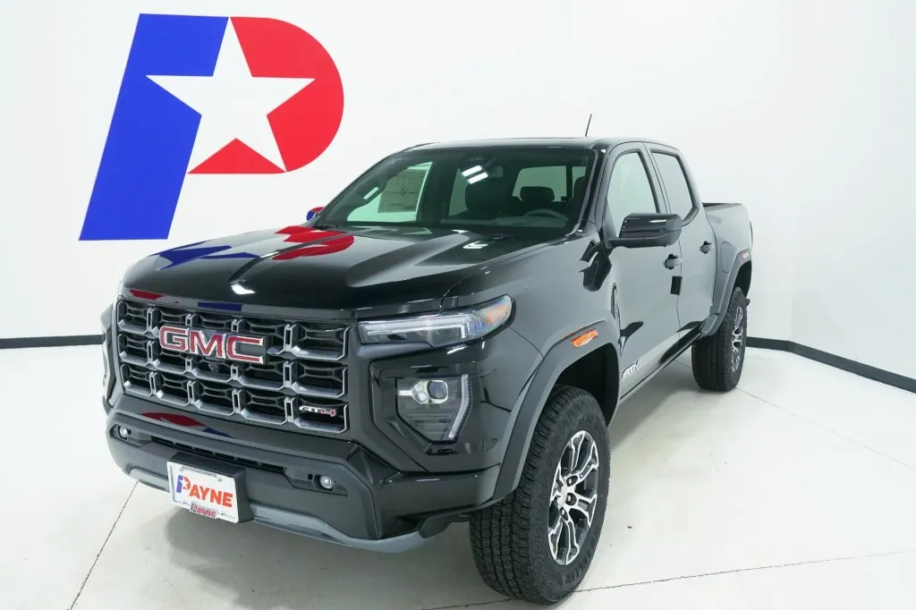 2025 GMC Canyon 4WD AT4