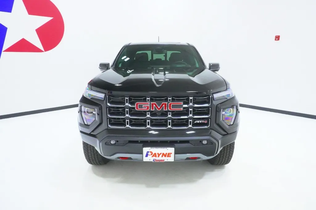 2026 GMC Canyon 4WD AT4