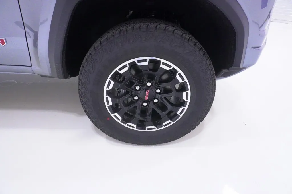 2026 GMC Canyon 4WD AT4