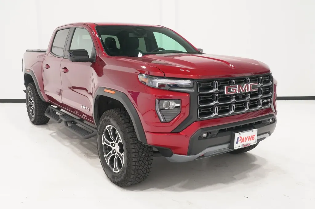 2024 GMC Canyon 4WD AT4