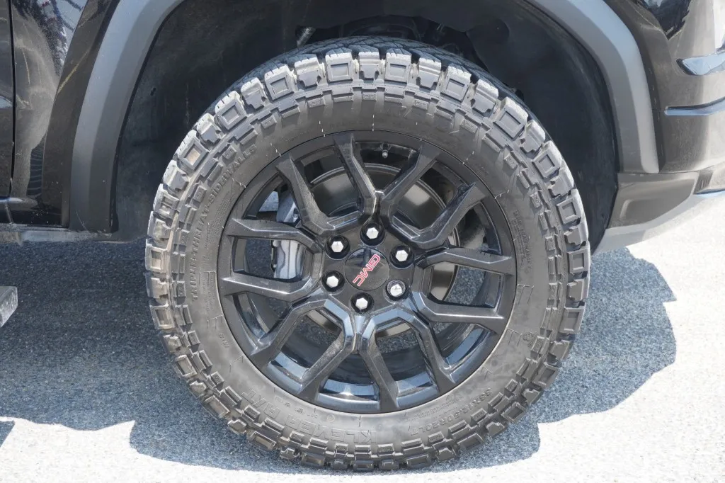 2024 GMC Canyon 4WD Denali