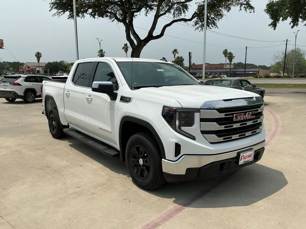 2026 GMC Sierra 1500 SLE