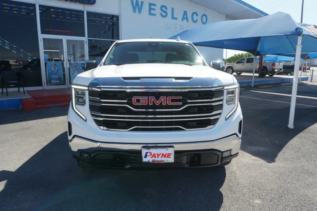 2025 GMC Sierra 1500 SLT