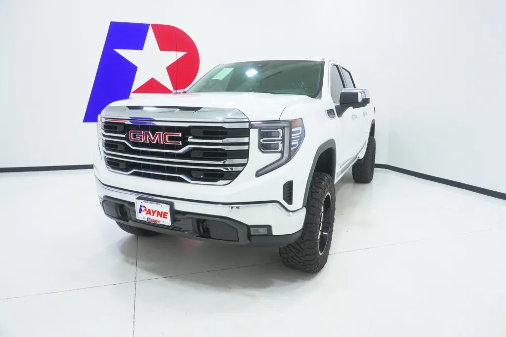 2022 GMC Sierra 1500 SLT