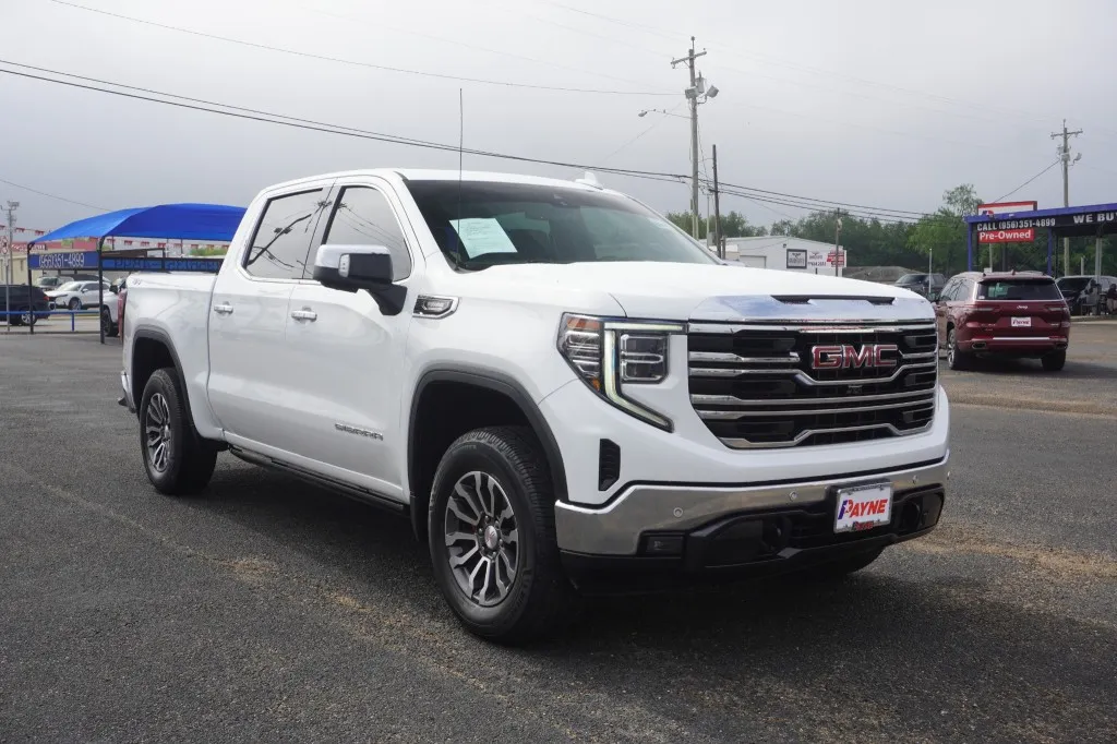 2022 GMC Sierra 1500 SLT