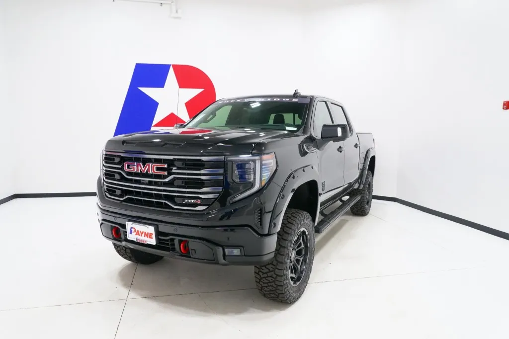 2025 GMC Sierra 1500 AT4