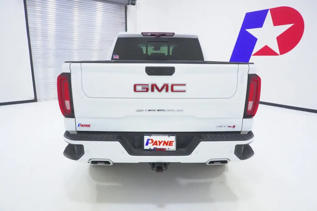 2025 GMC Sierra 1500 AT4