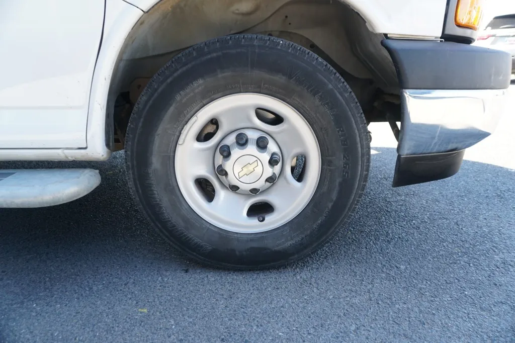 2024 GMC Savana Cargo Van 