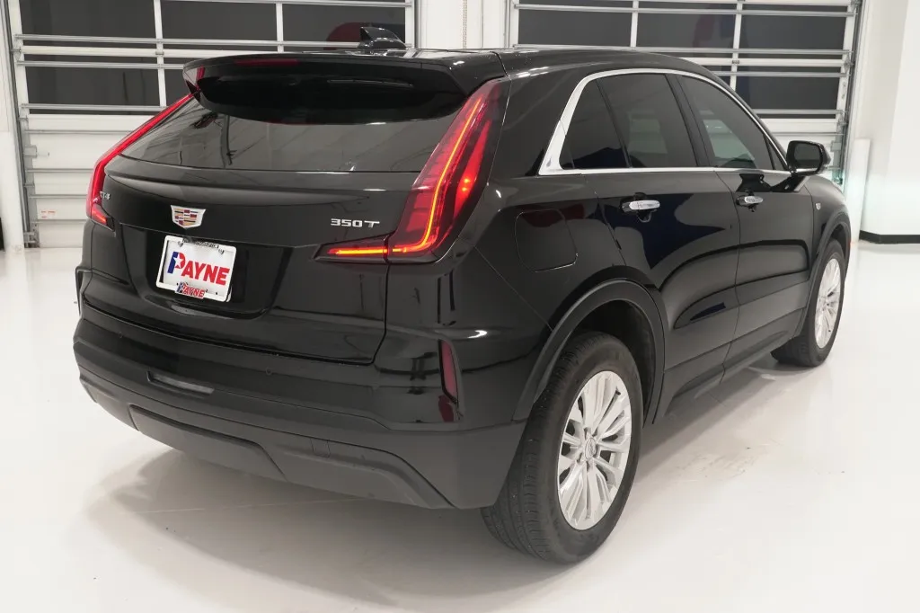 2024 Cadillac XT4 FWD Luxury