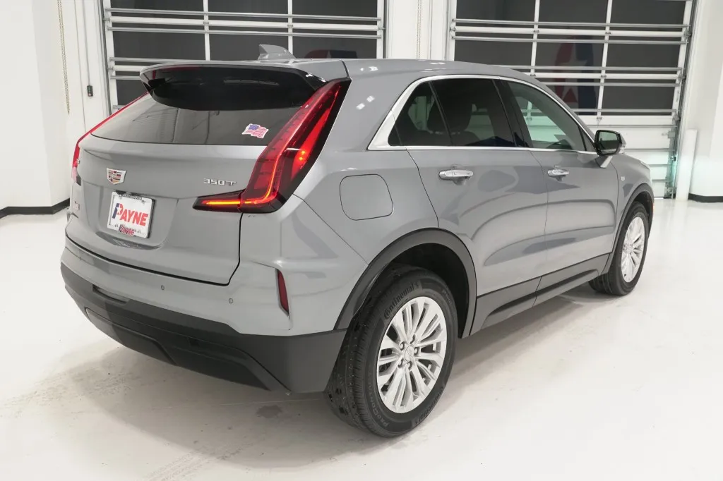 2024 Cadillac XT4 FWD Luxury