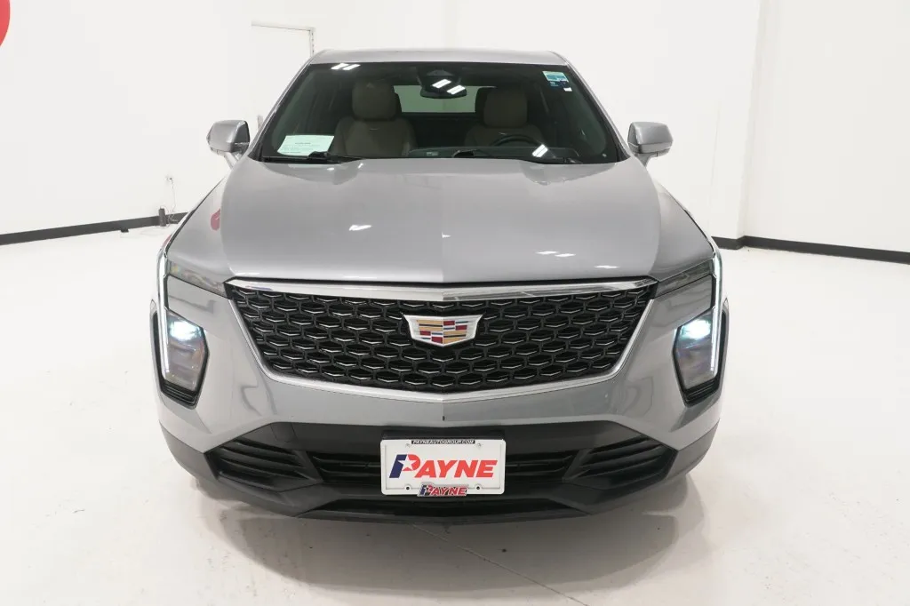 2024 Cadillac XT4 FWD Luxury