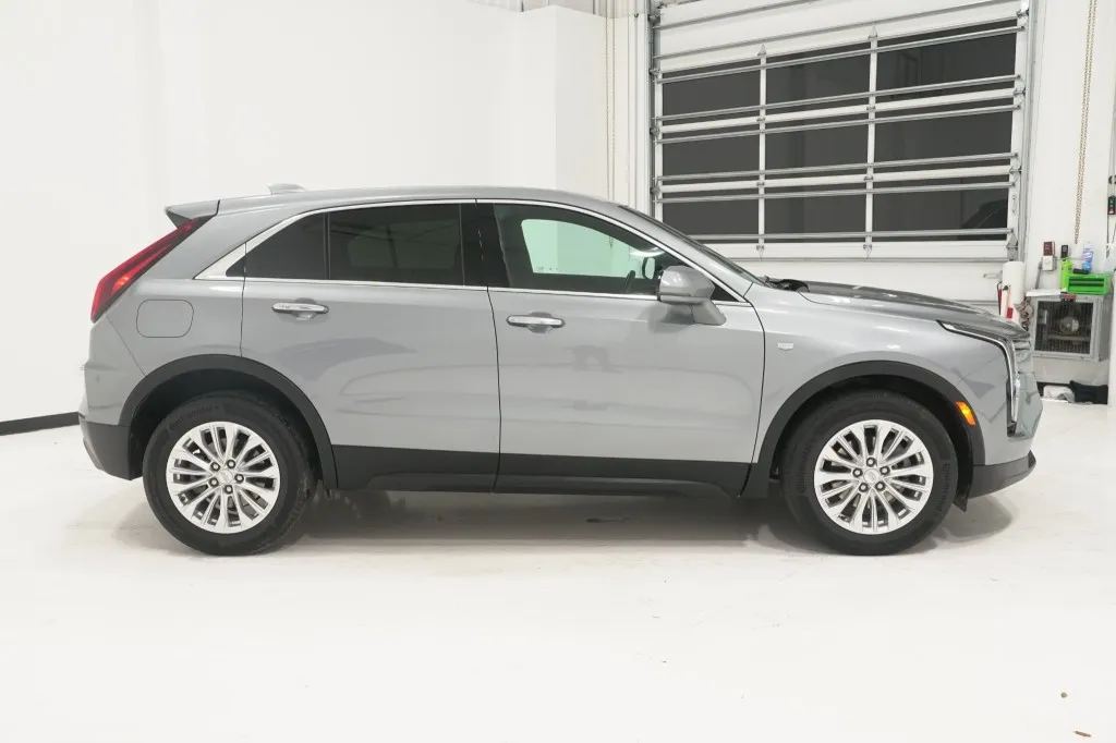 2024 Cadillac XT4 FWD Luxury