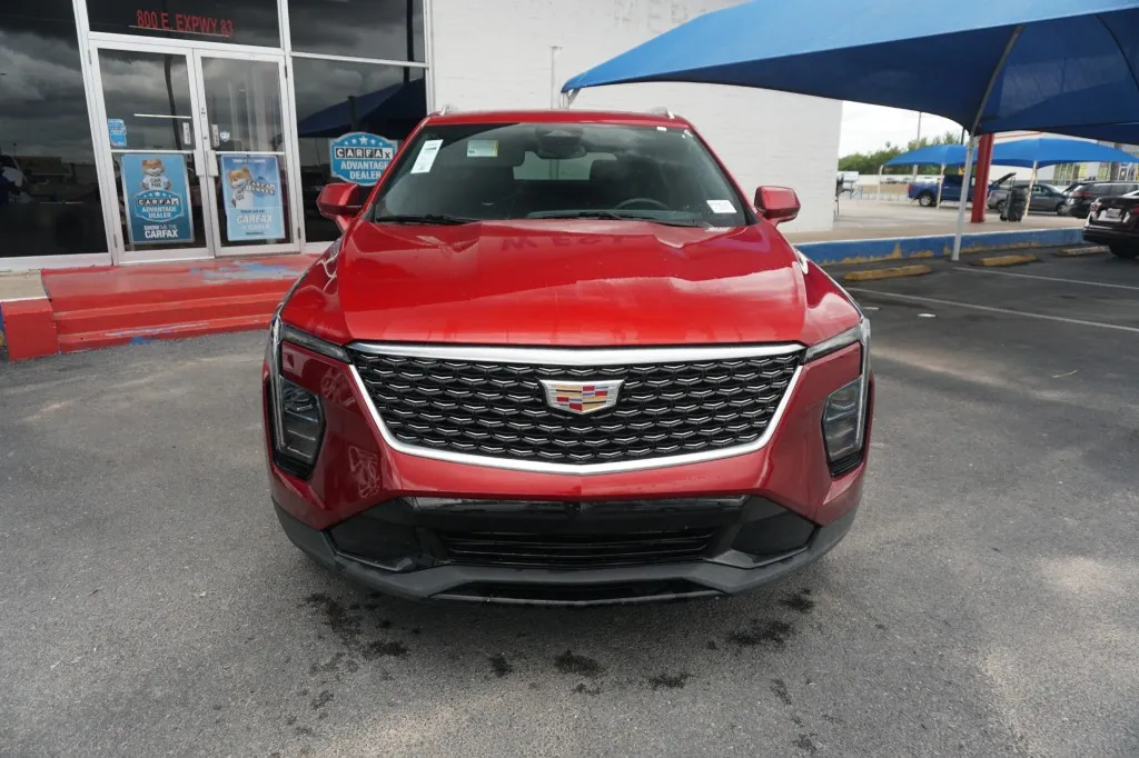 2024 Cadillac XT4 AWD Premium Luxury