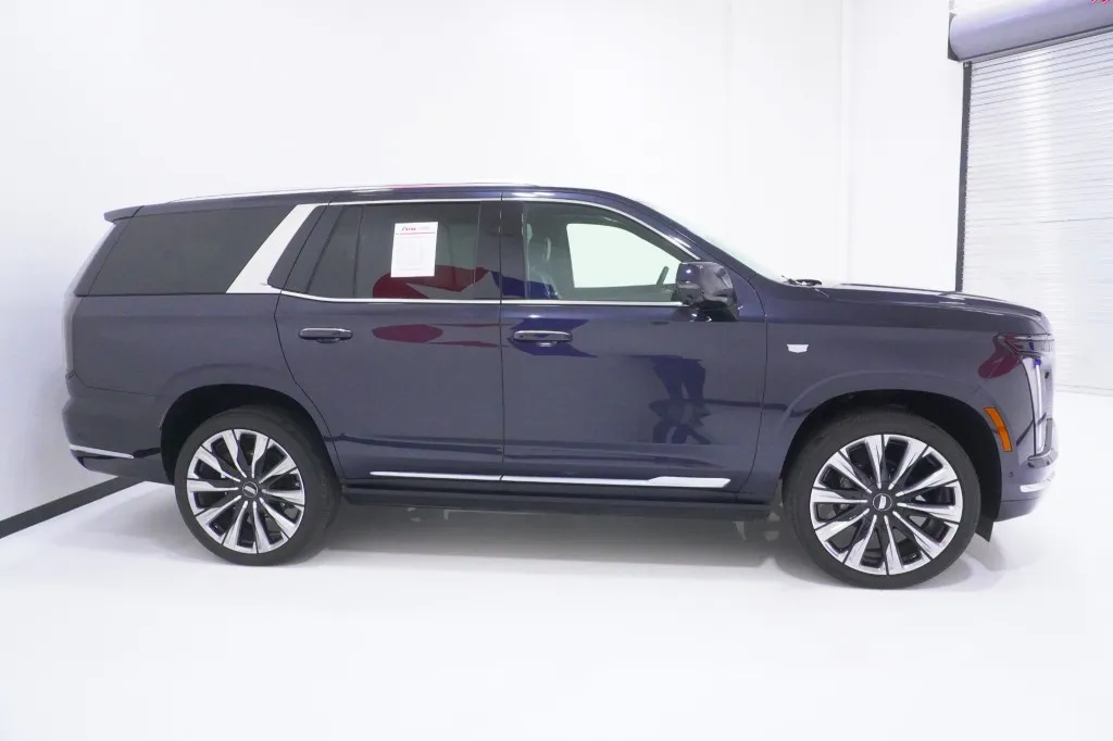 2025 Cadillac Escalade 4WD Premium Luxury 2025 Cadillac Escalade 4WD Premium Luxury