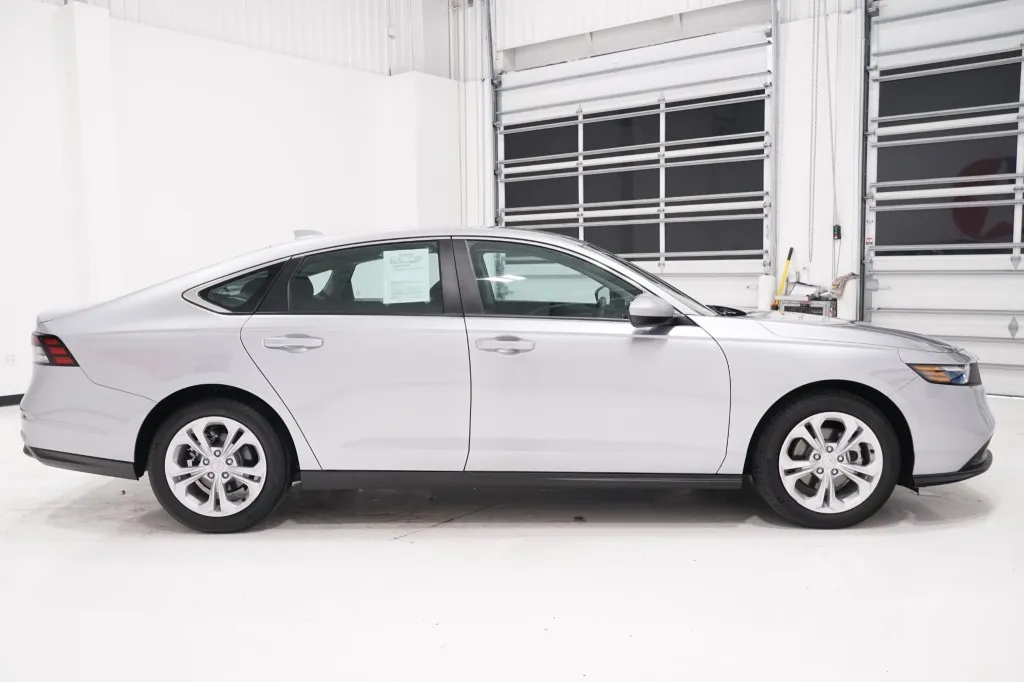 2025 Honda Accord Sedan LX