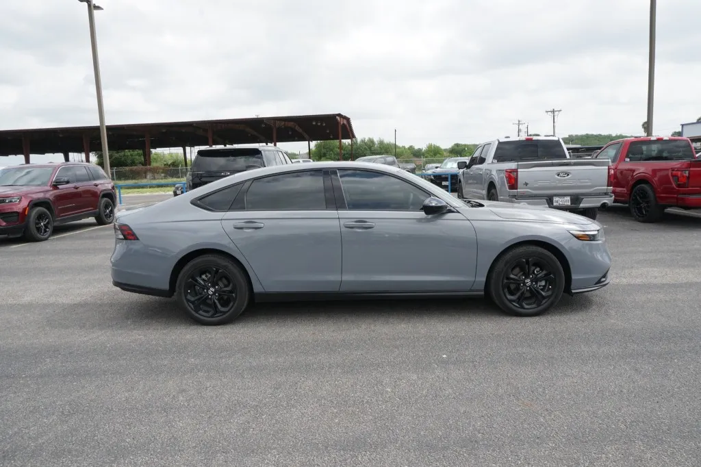 2025 Honda Accord Sedan SE