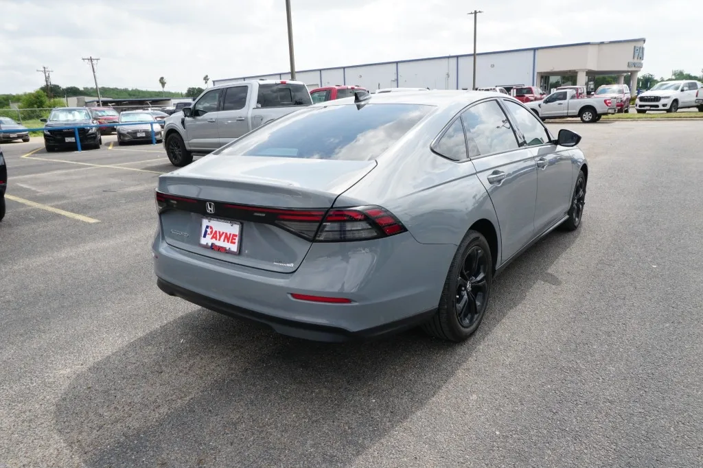 2025 Honda Accord Sedan SE