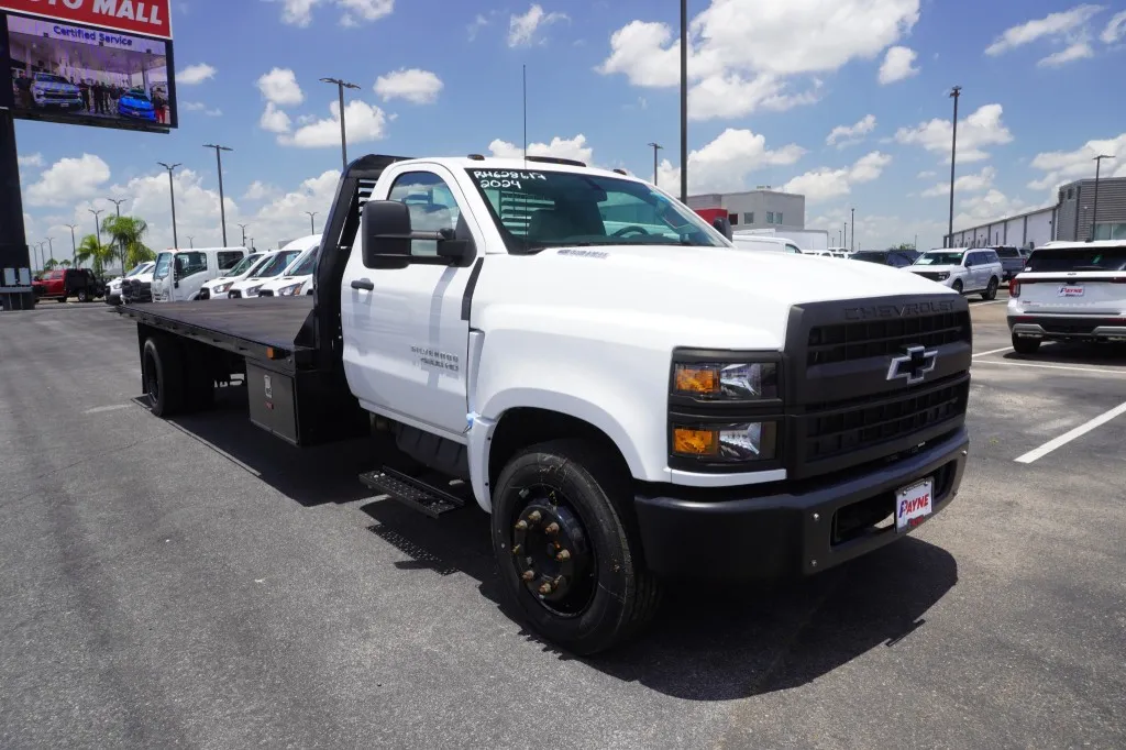 2024 Chevrolet Silverado MD Work Truck