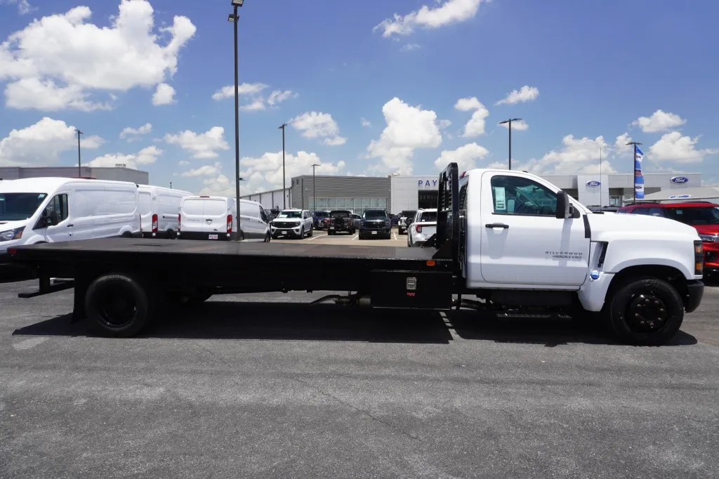 2024 Chevrolet Silverado MD Work Truck