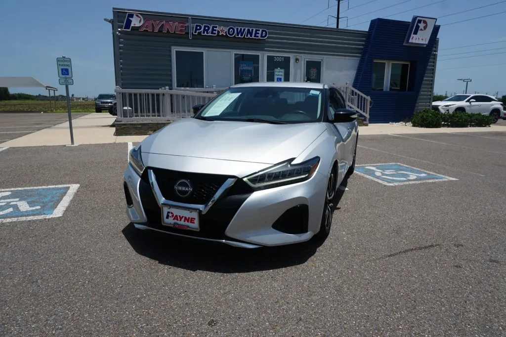 2023 Nissan Maxima SV