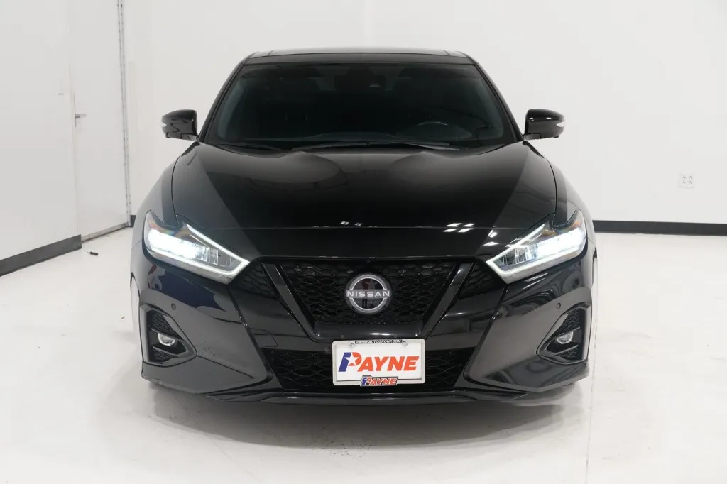 2023 Nissan Maxima SR