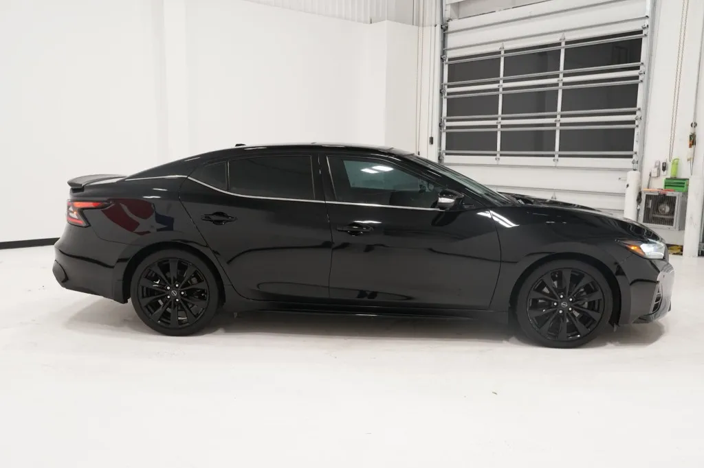 2023 Nissan Maxima SR