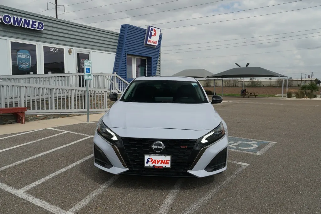 2024 Nissan Altima 2.5 SR