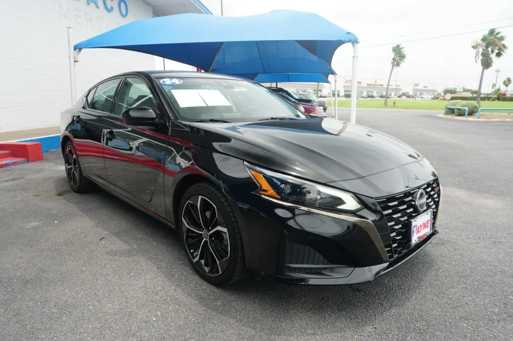 2024 Nissan Altima 2.5 SR