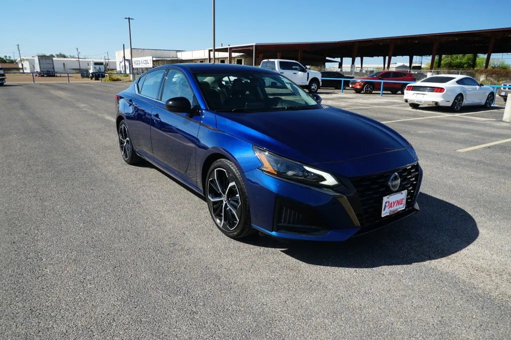 2024 Nissan Altima 2.5 SR